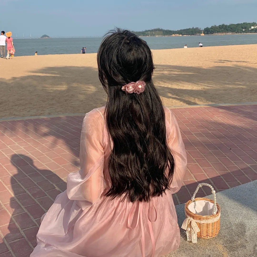 蓬门今始为君开